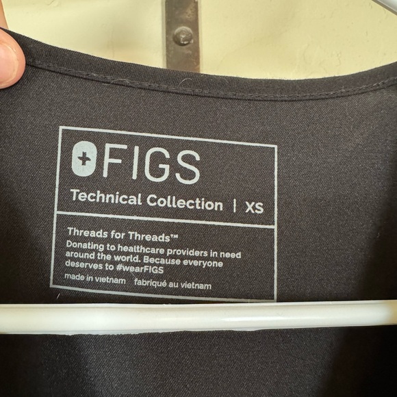 Figs Graphite Technical Collection Top - Picture 2 of 2